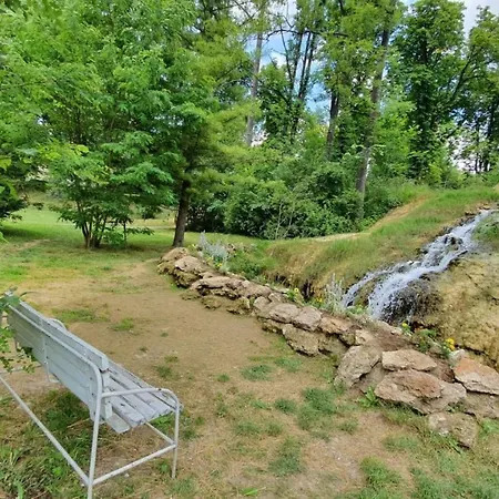 Chata Janosik بيت خشبي Vyšné Ružbachy