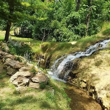 بيت خشبي Chata Janosik