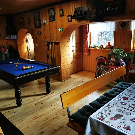 Chata Janosik بيت خشبي